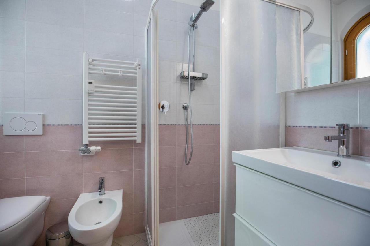 Il Bianconiglio Apartman Peschiera del Garda Kültér fotó