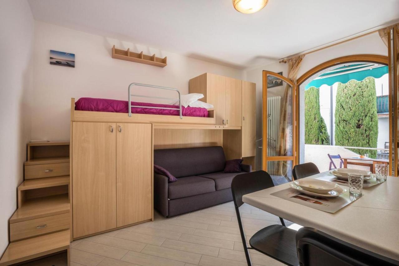 Il Bianconiglio Apartman Peschiera del Garda Kültér fotó