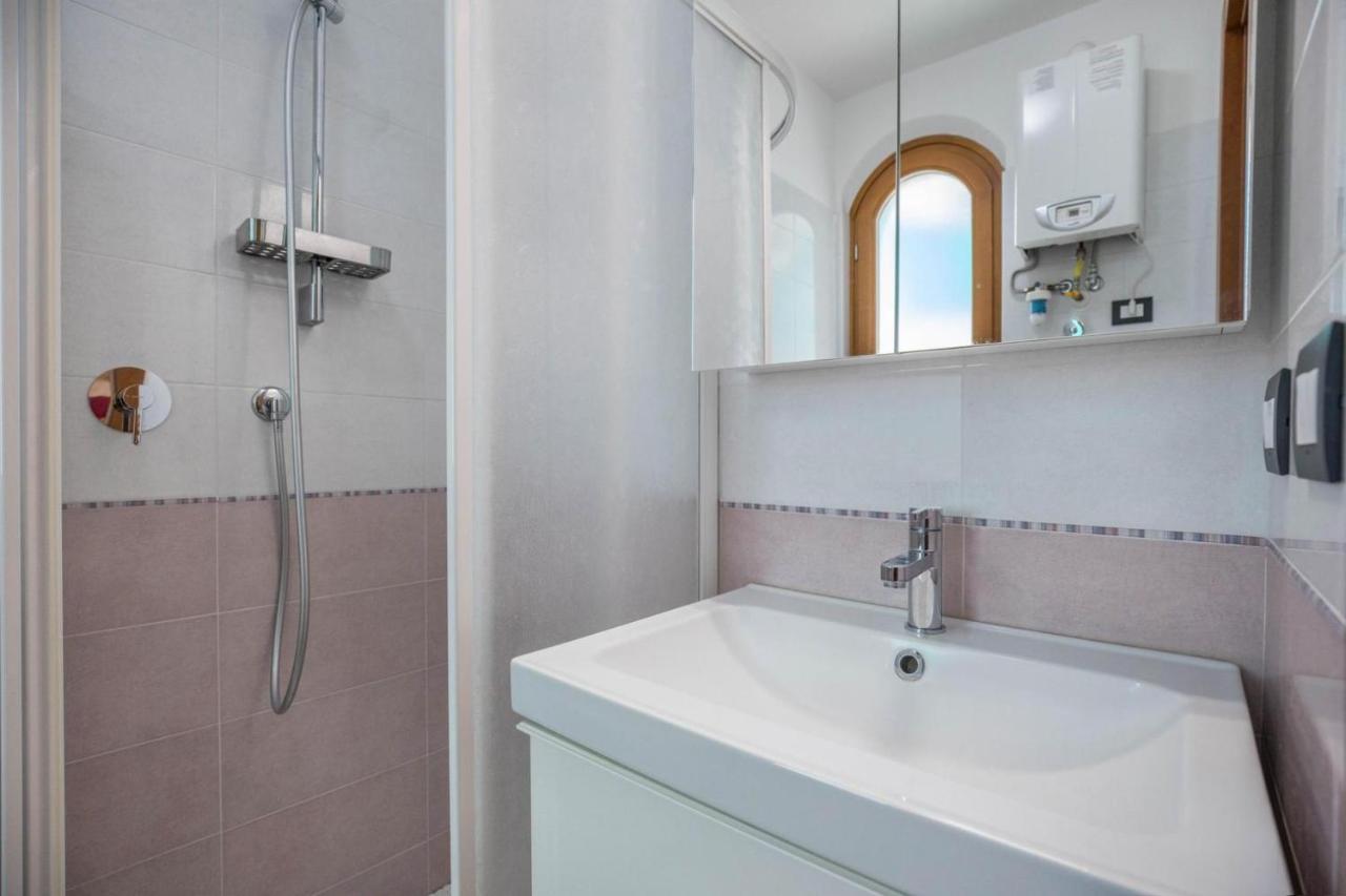 Il Bianconiglio Apartman Peschiera del Garda Kültér fotó