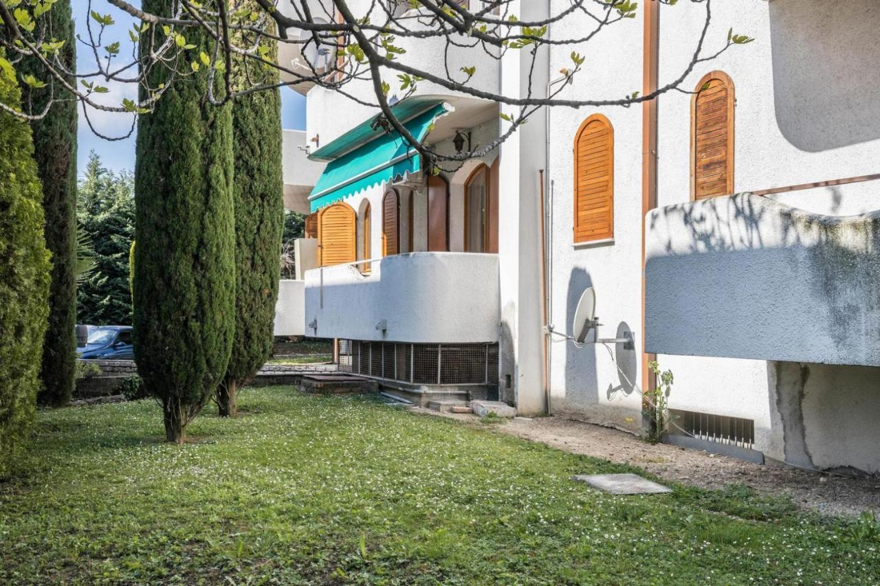 Il Bianconiglio Apartman Peschiera del Garda Kültér fotó